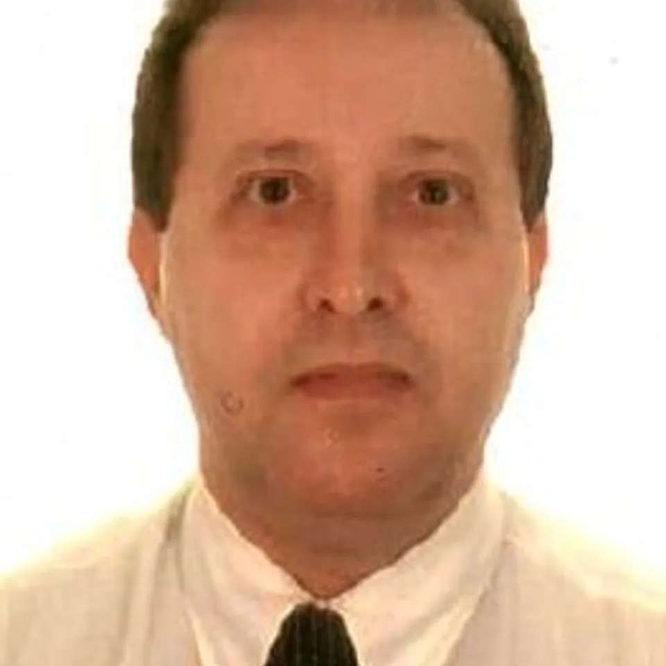 Roberto A.