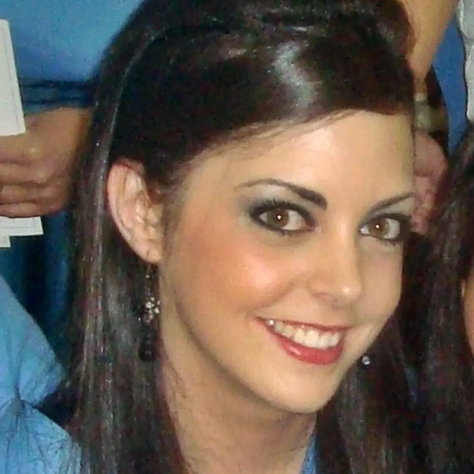 Cristina R.