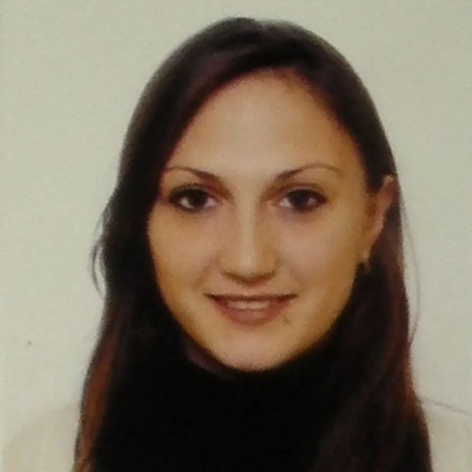 María Cristina F.