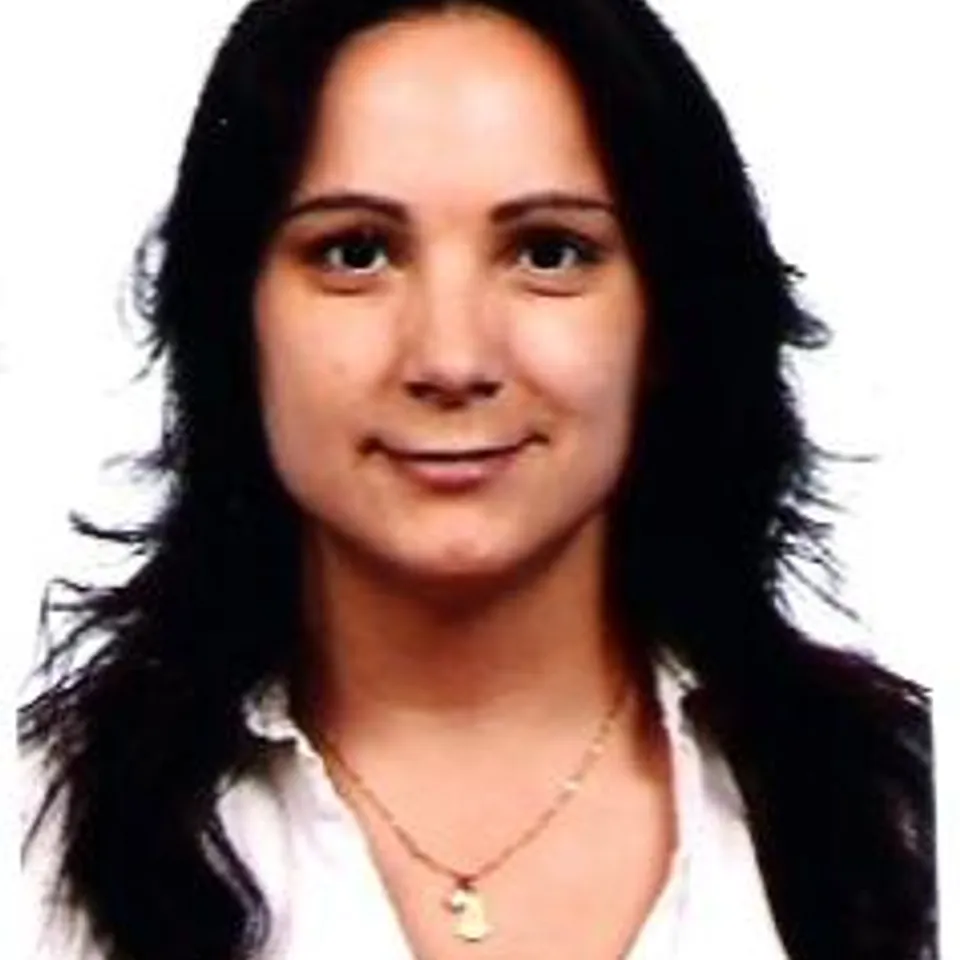 Ana Belén L.