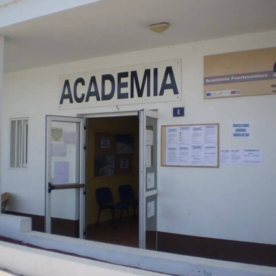 ACADEMIA MONICA SCHOOL