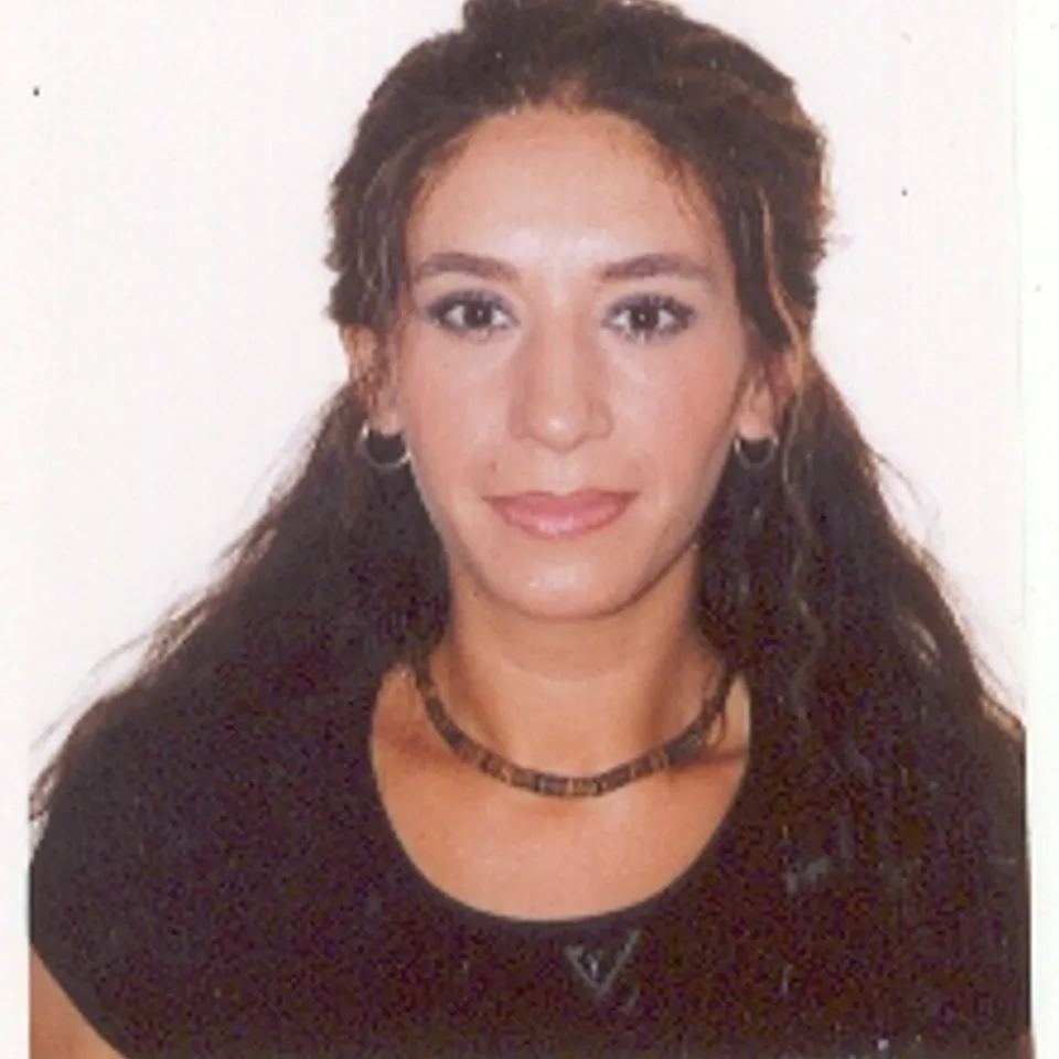Manuela V.