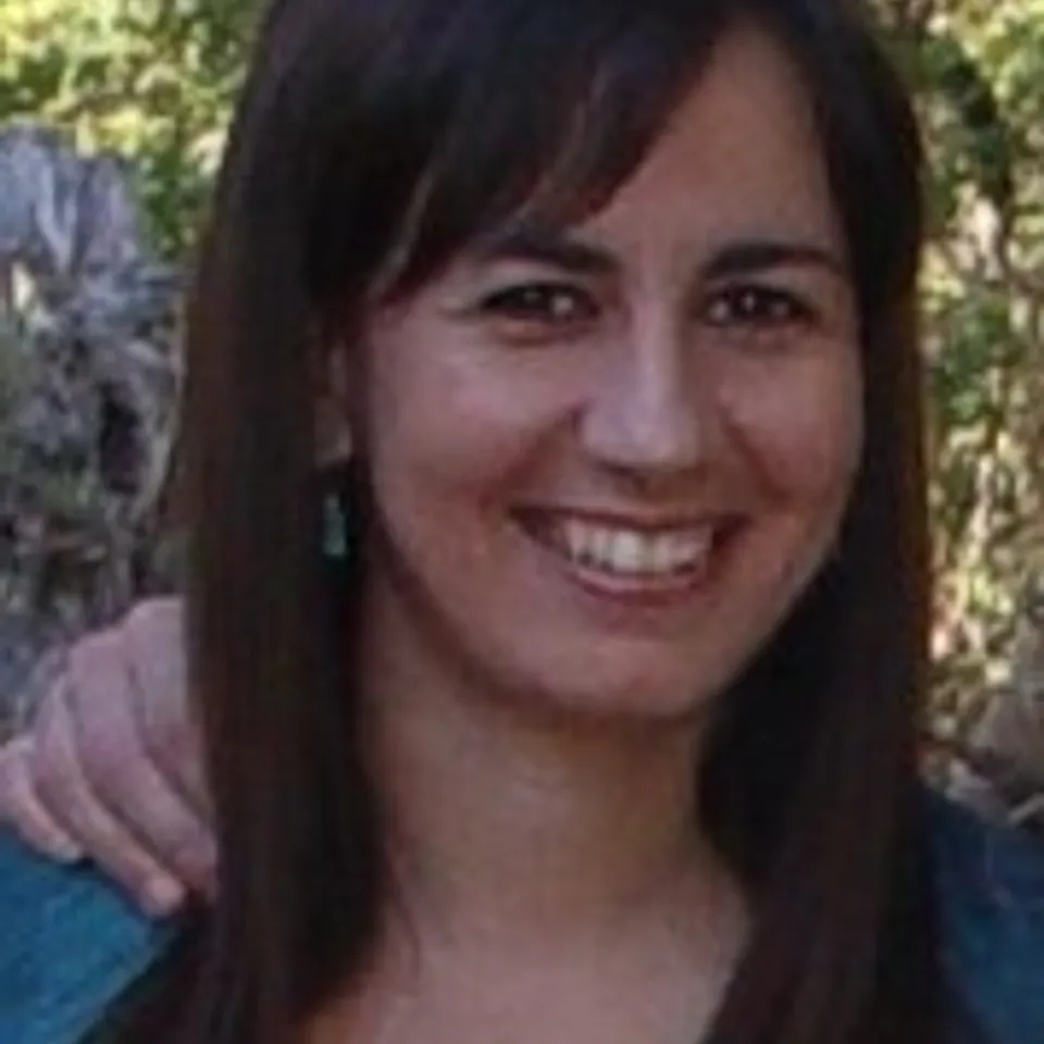 Lorena V.