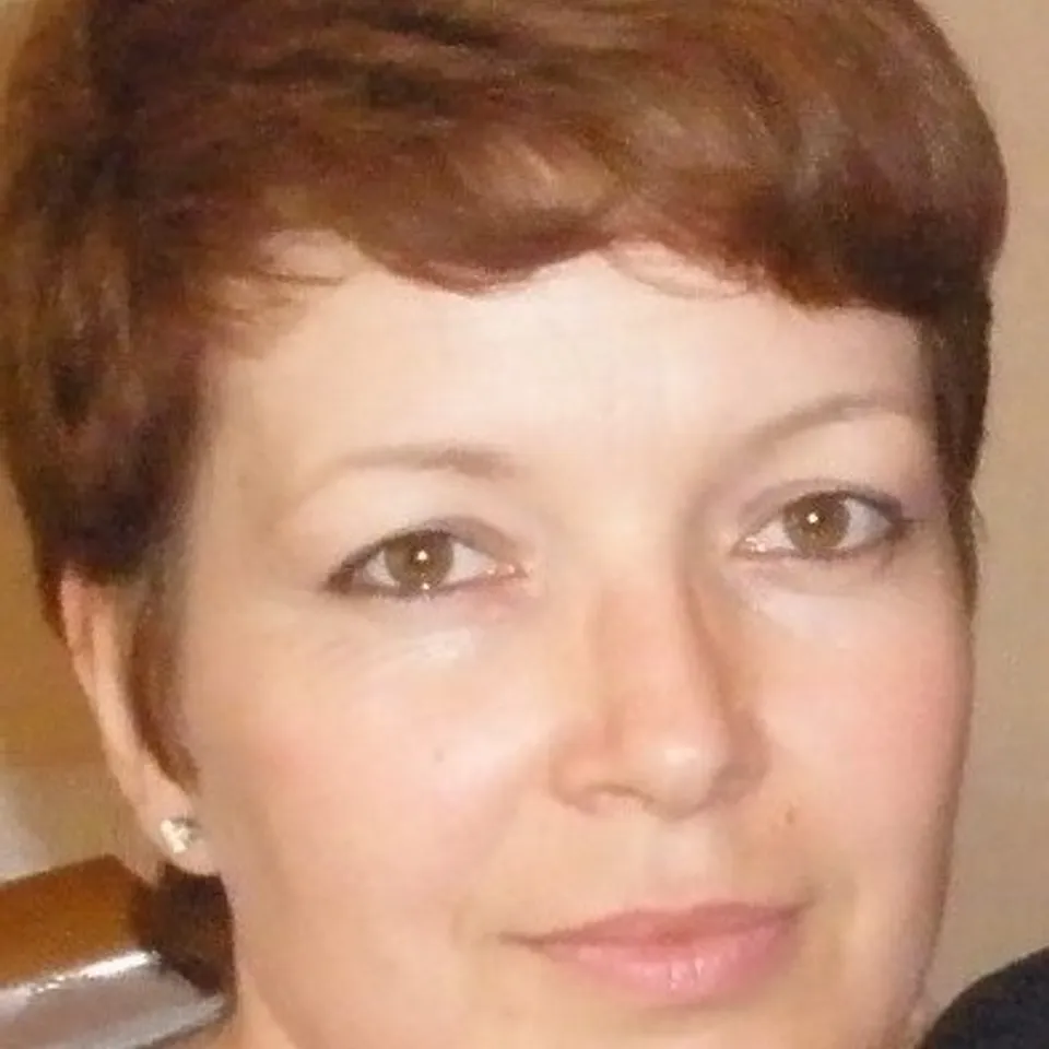 Elena  D.