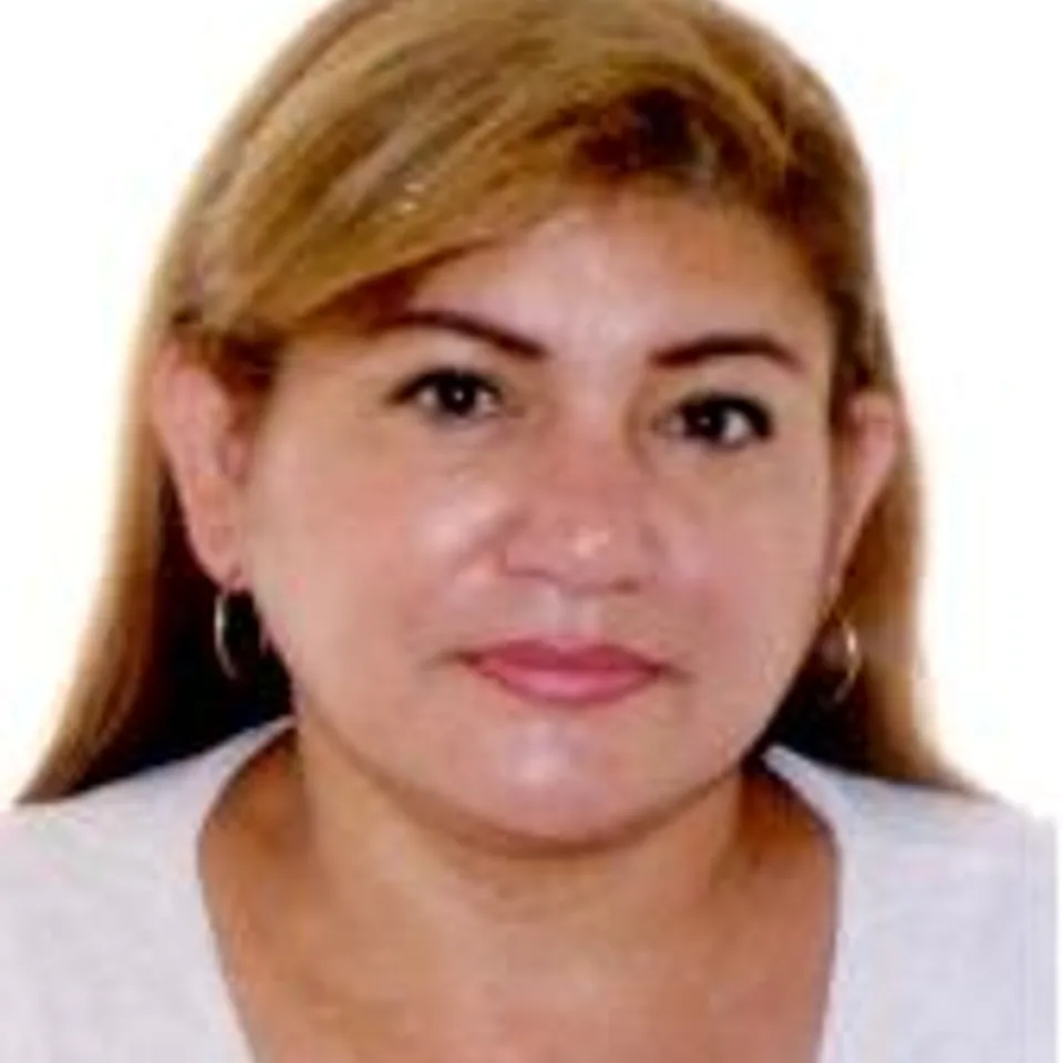 Gloria Isabel T.