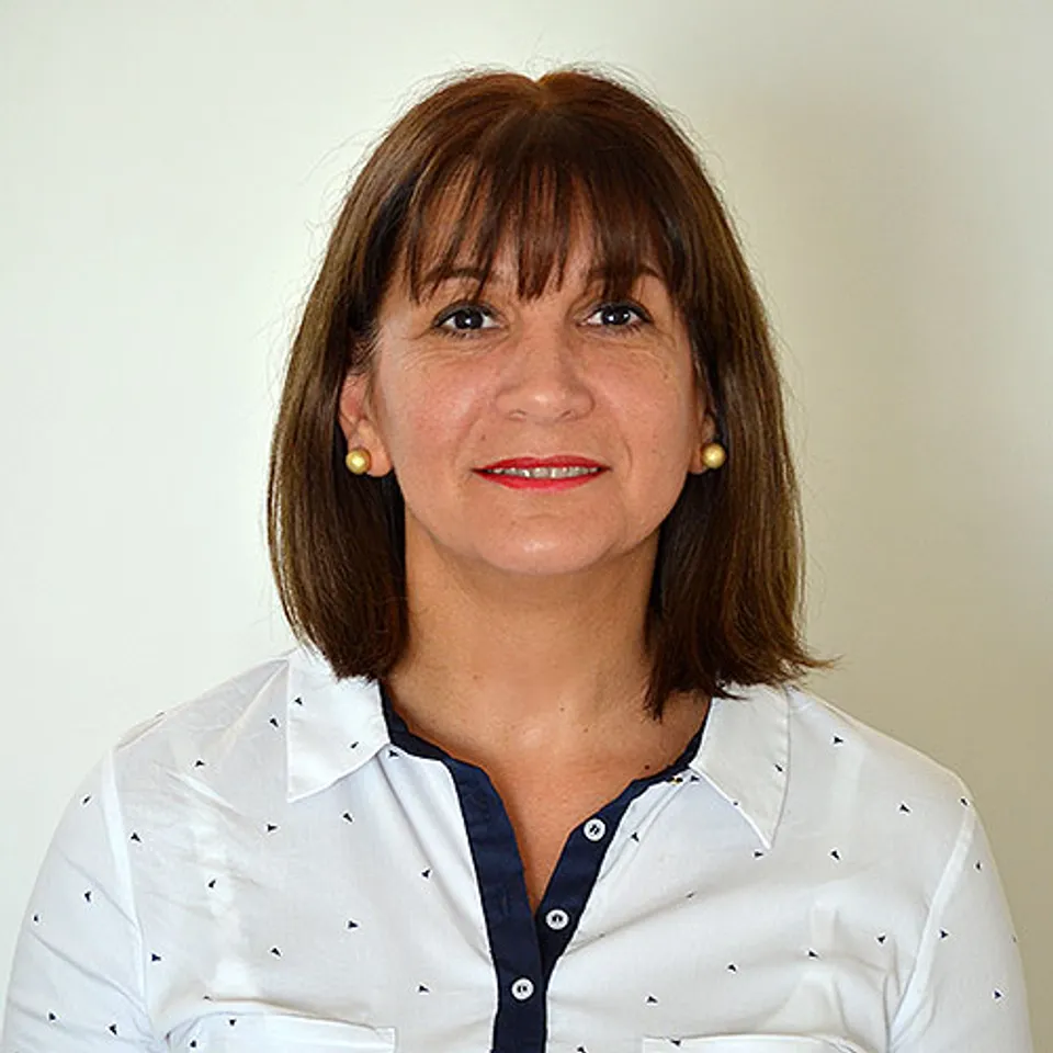 Maria Cristina L.