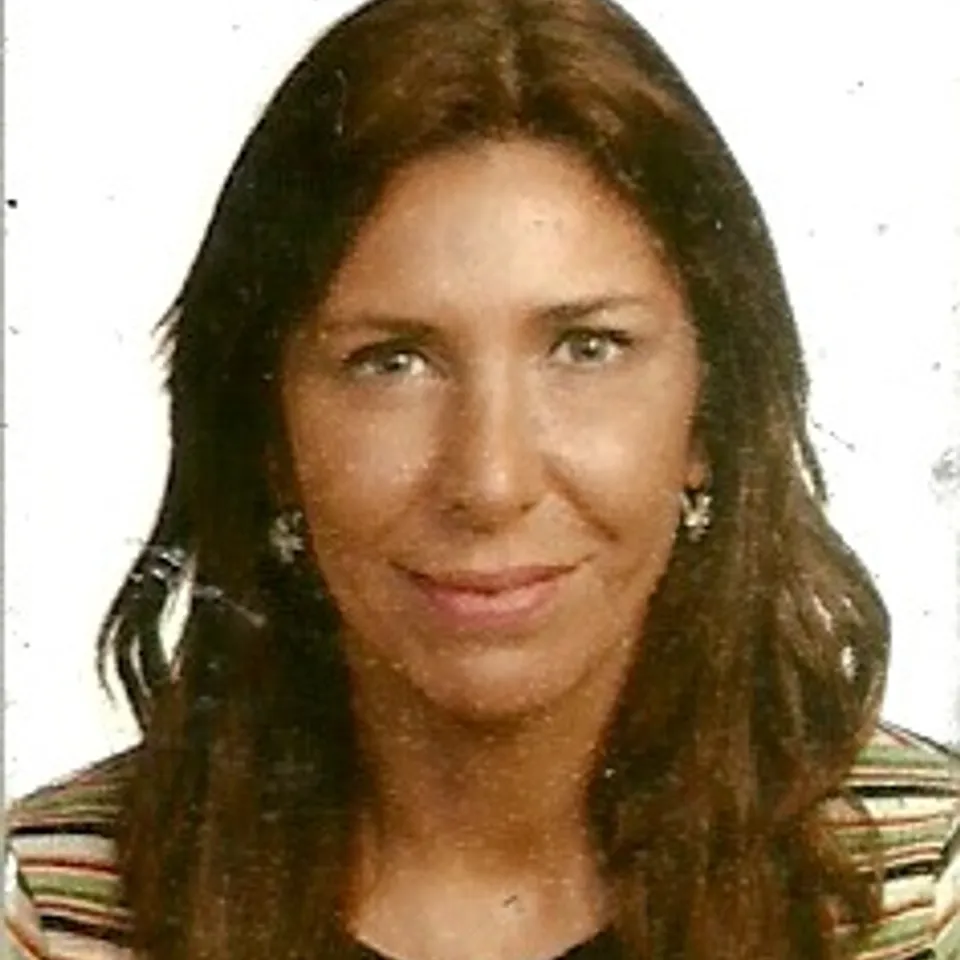 Analía Verónica R.