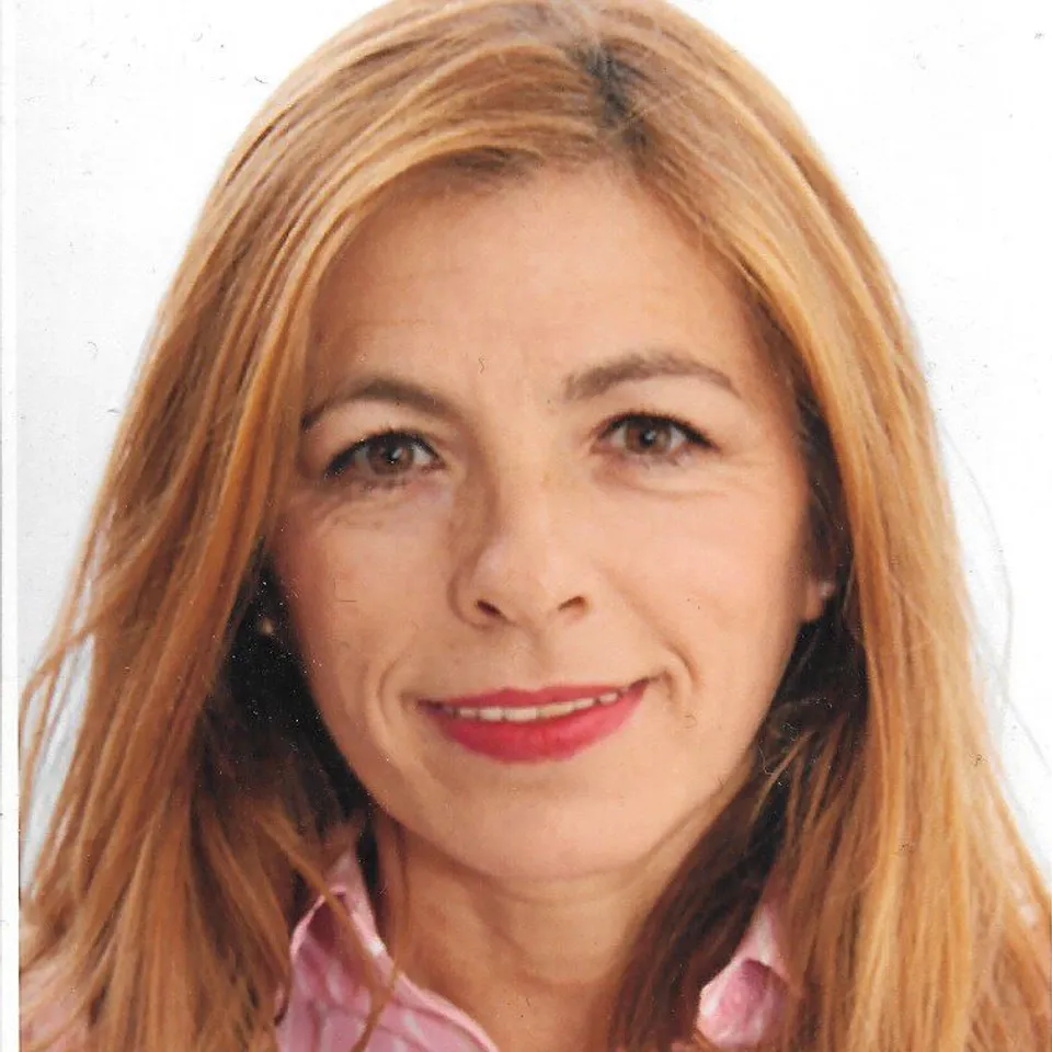 María Elena G.