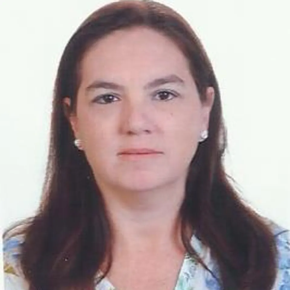 Maria Del Carmen R.