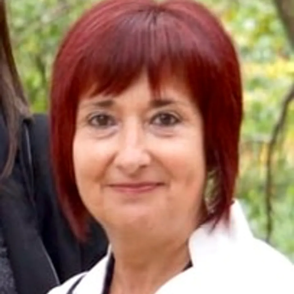 María Yolanda B.