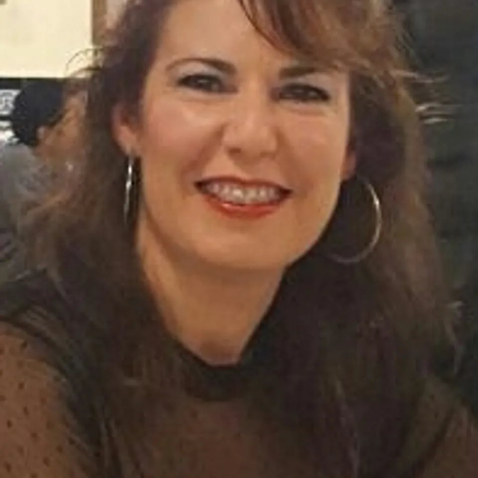Maria Bella G.