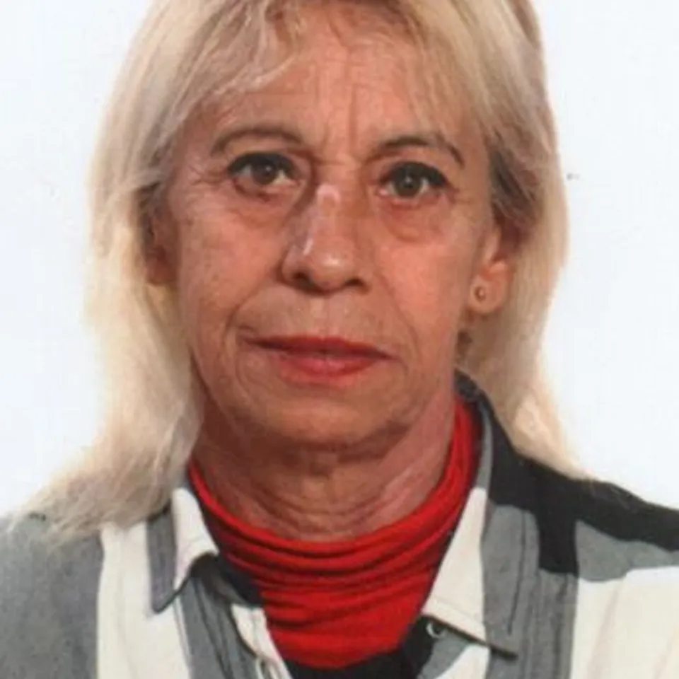 María Consuelo  V.
