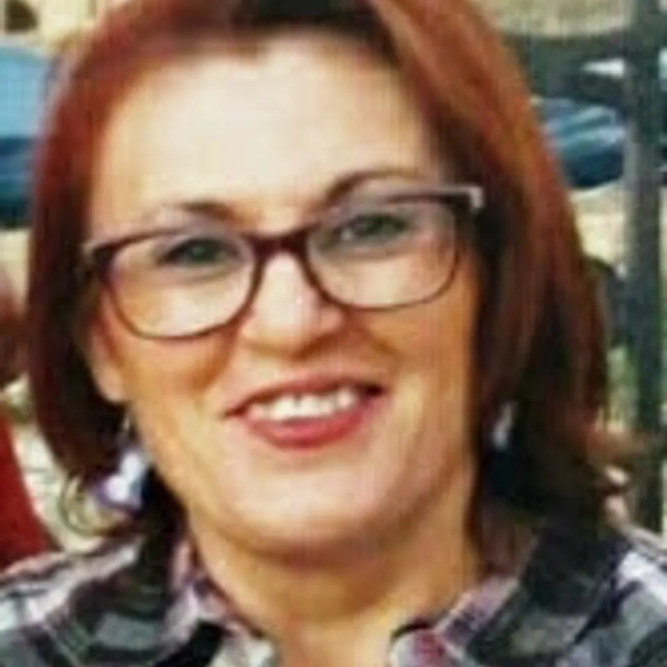 Maria Dolores C.