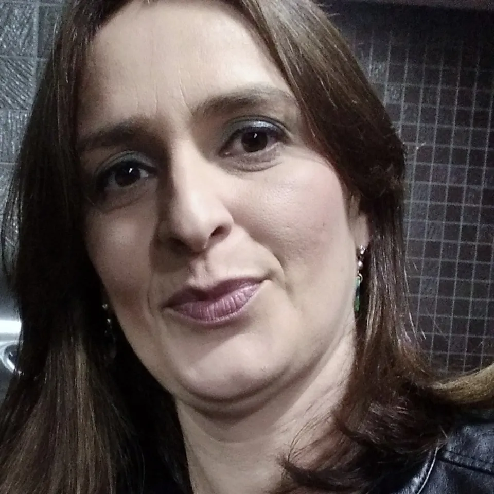 SONIA MARÍA L.