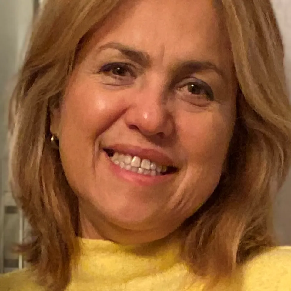 Ana Luzmina A.