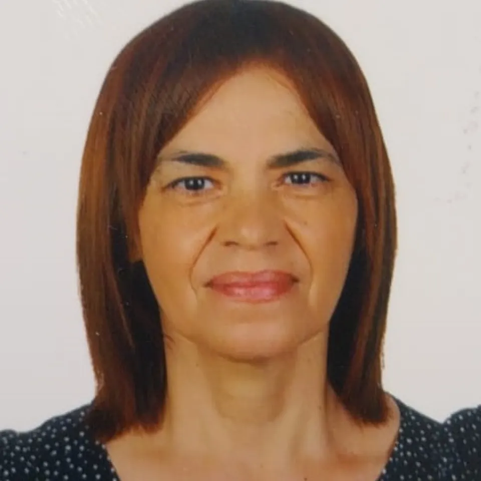 Elena C.